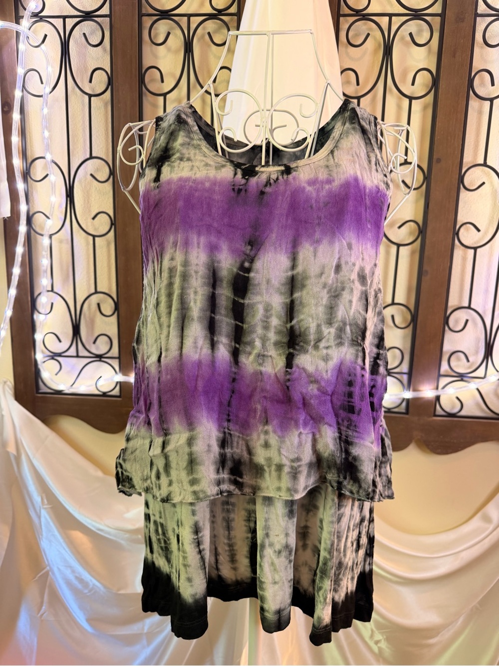 Women’s Tie-Dye Sleeveless Tank Top - Purple & Black